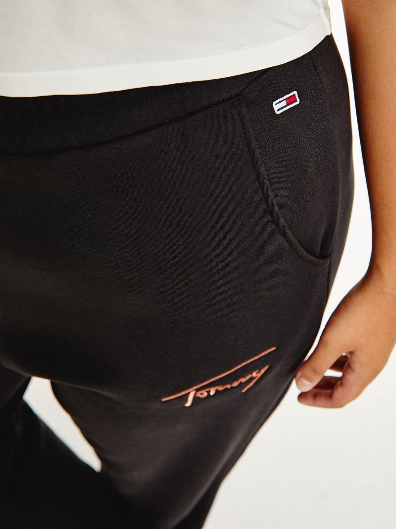 Női Tommy Hilfiger Curve Recycled Signature Sweatpant Nadrág Fekete | HU 235SGL